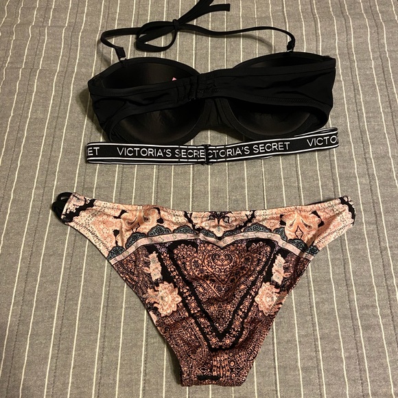 Victoria secret bikini - Picture 2 of 2